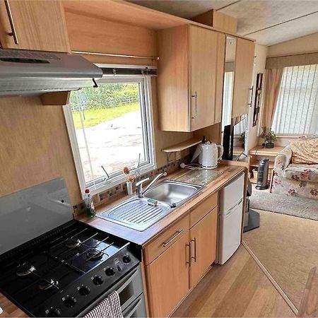 4-Bedroom Cosalt Caravan In Uddingston, Glasgow Buitenkant foto
